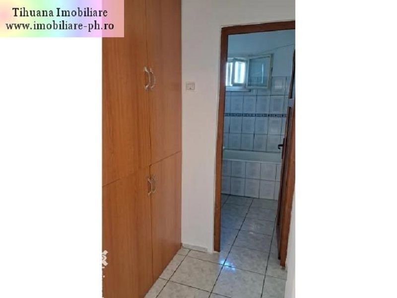 Apartament 3 camere de vanzare : Nord - (Cameliei)