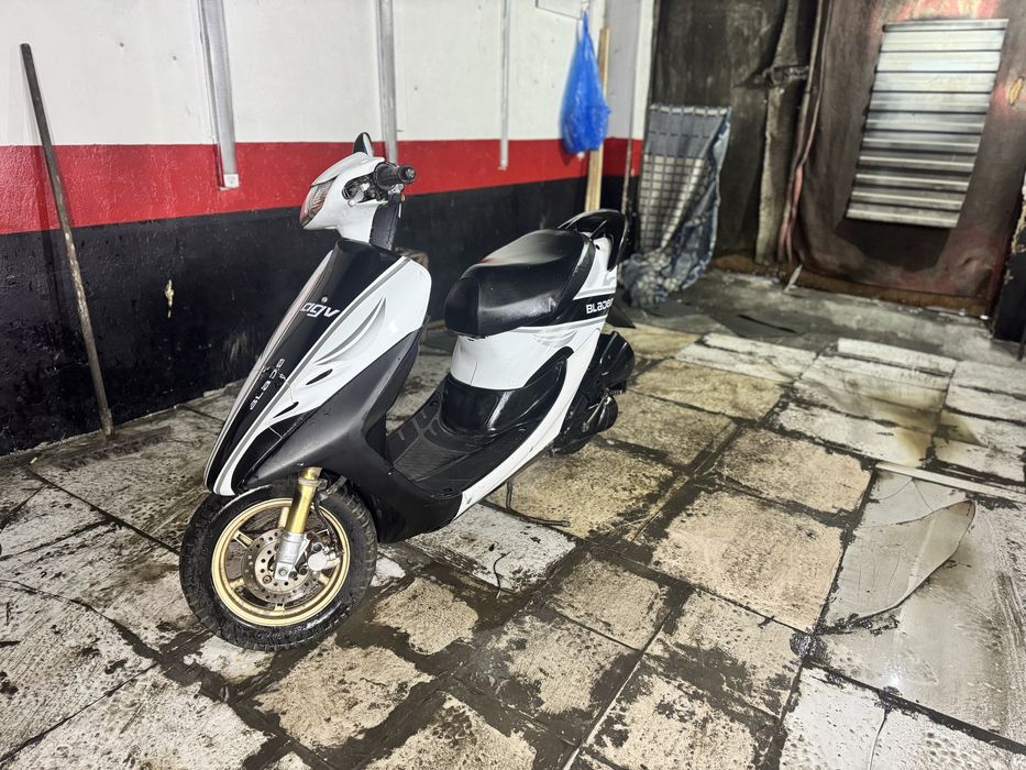 Японский скутер Honda Dio