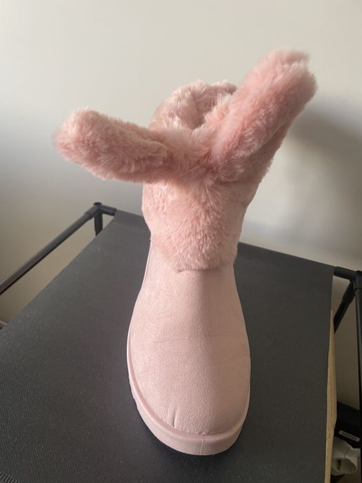 Розови ботушки