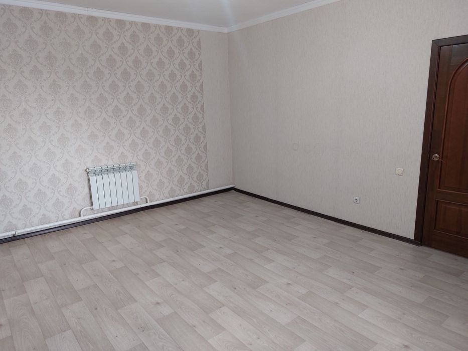Сдаётся отдельно стоящие здания ,2 этажа, 250м²