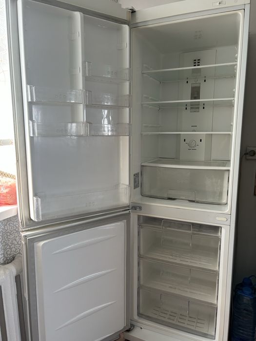 холодильник в хорошем состояний