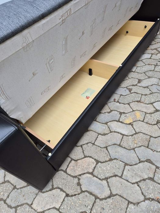 Разтегателен диван