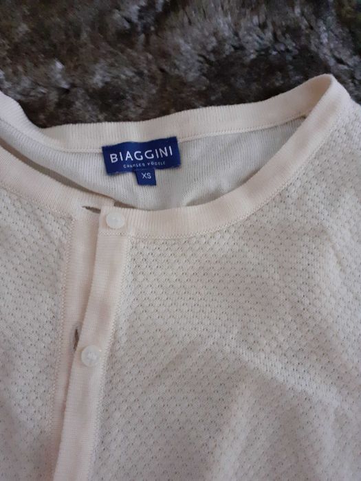 Cardigan crem cu model deosebit