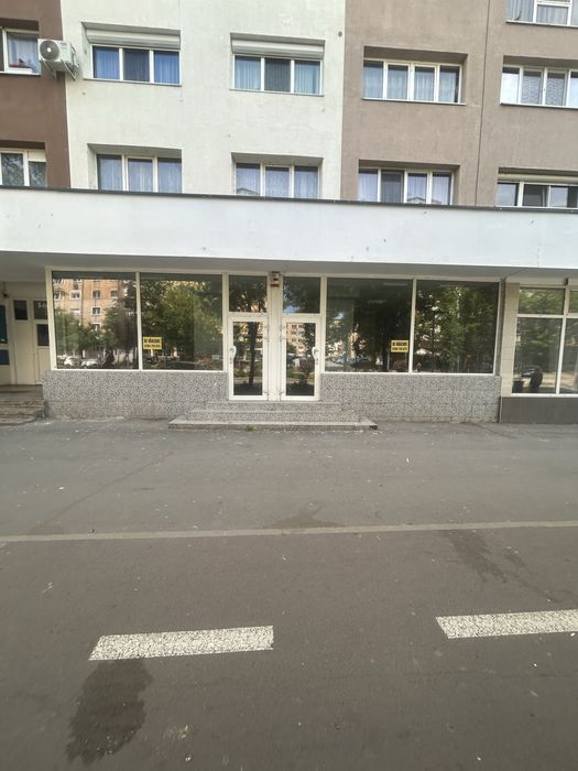 Vand spatiu comercial