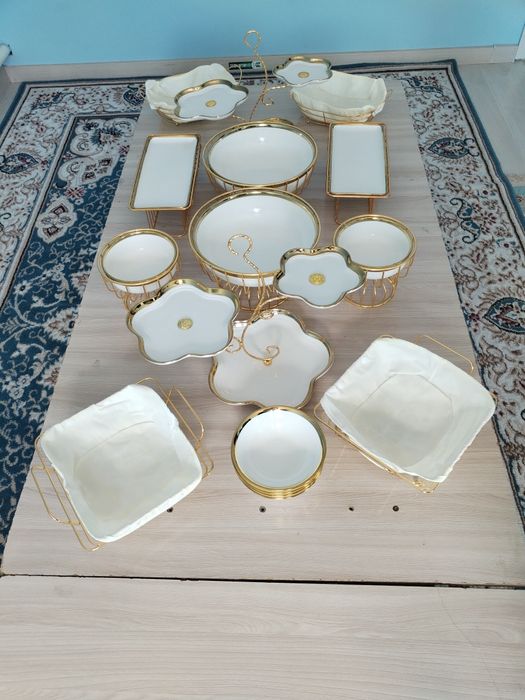 Набор посуды  сервиз