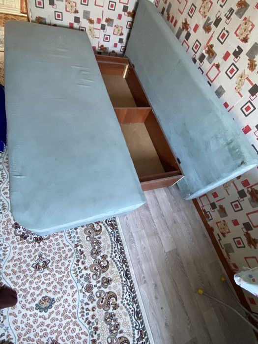 Диван раскладной, очень удобный!