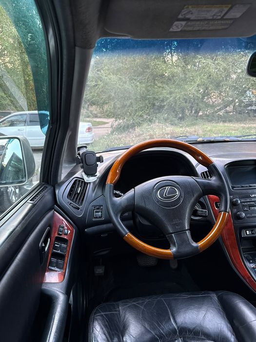 LEXUS RX300 продам