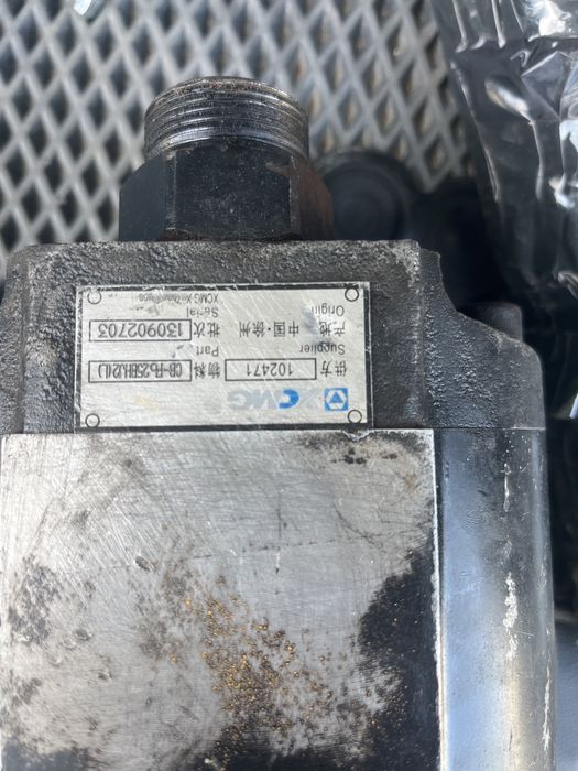 Продам насос КМУ xcmg