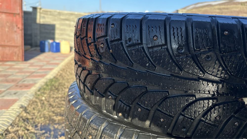 Продам зимние шины 225/60/R17