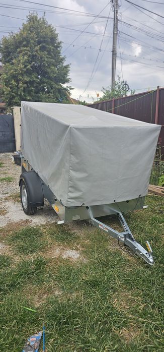 Remorcă auto HUMBAUR