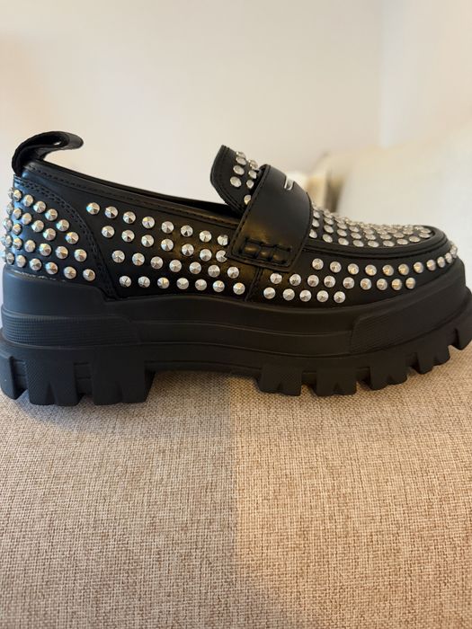 Buffalo loafers