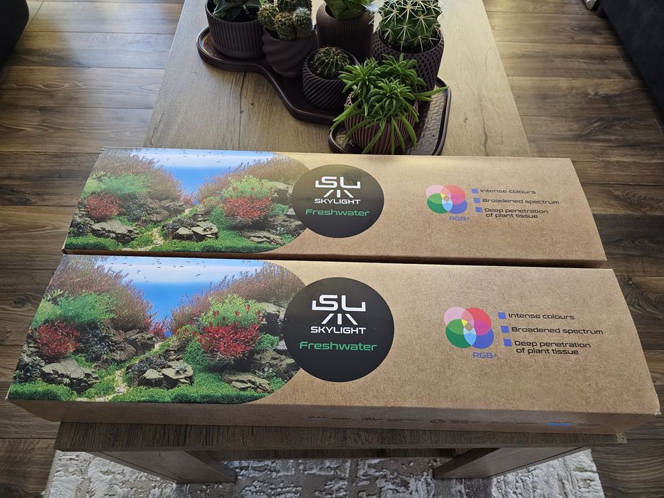 Acvariu 240L complet cu filtre sistem CO2 si stand pesti decor