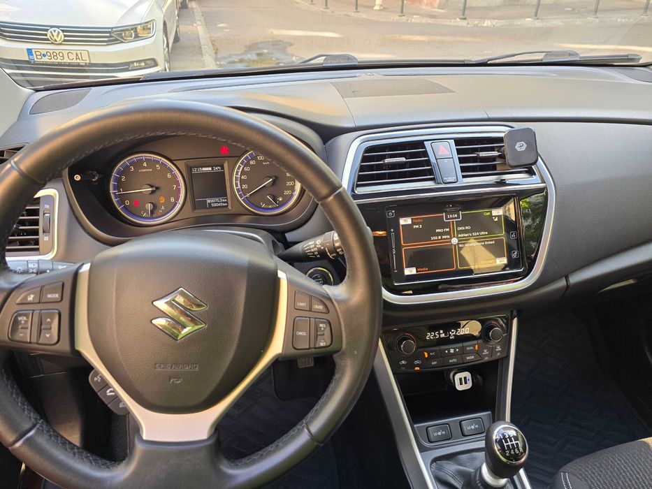 Suzuki SX4 S-Cross 4x4 AllGrip 140cp, impecabil, 2017, numai 60k Km, cu Casco si huse. Roți aliaj+ all season, revizie făcută. Non-hibrid!