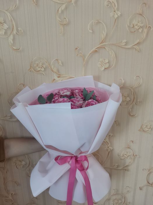 Продается цветы  из 13роз