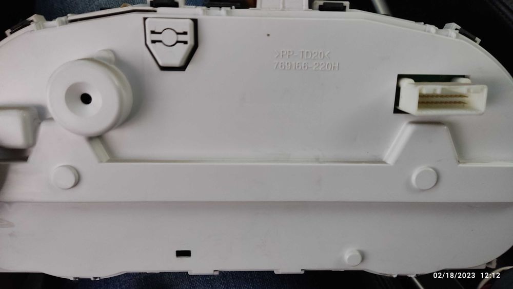 Панель (щиток) приборов