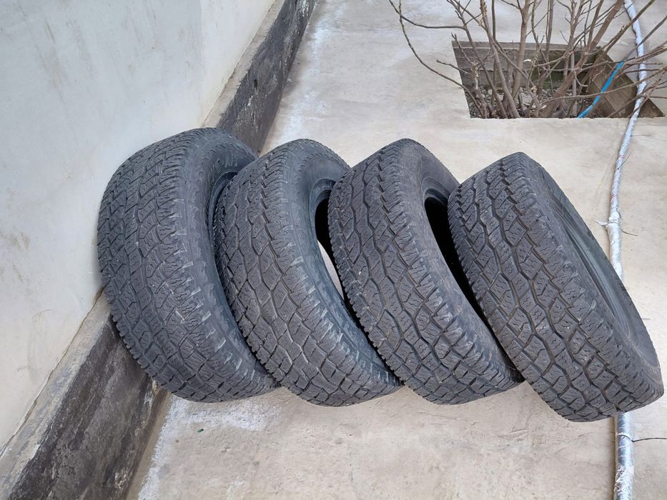 Продам шины в идеале 31/10/R15