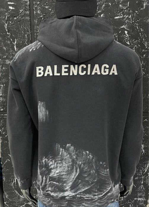 Hanorac Balenciaga new collection 2026