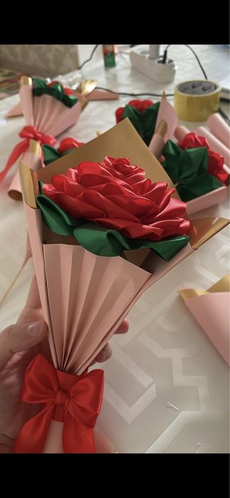 цветы,атласные букеты