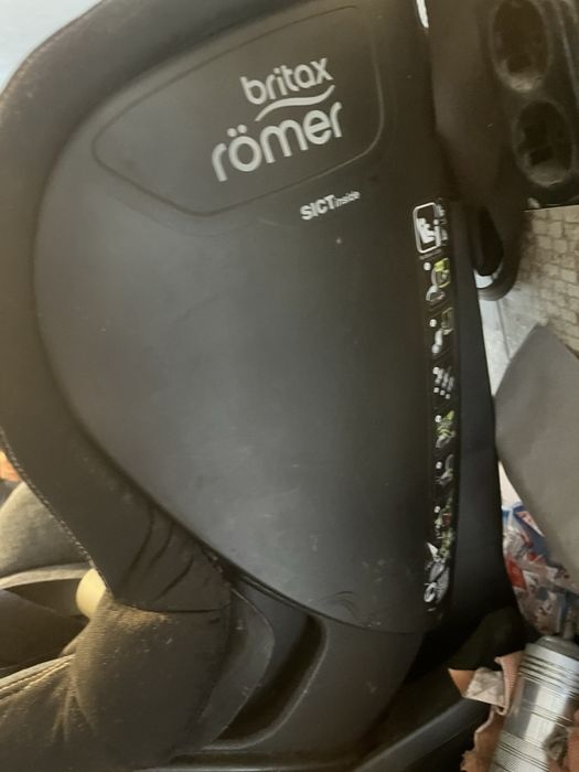 Детско Столче за кола britax