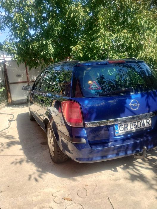Opel Astra H, 1.6 benzina + GPL