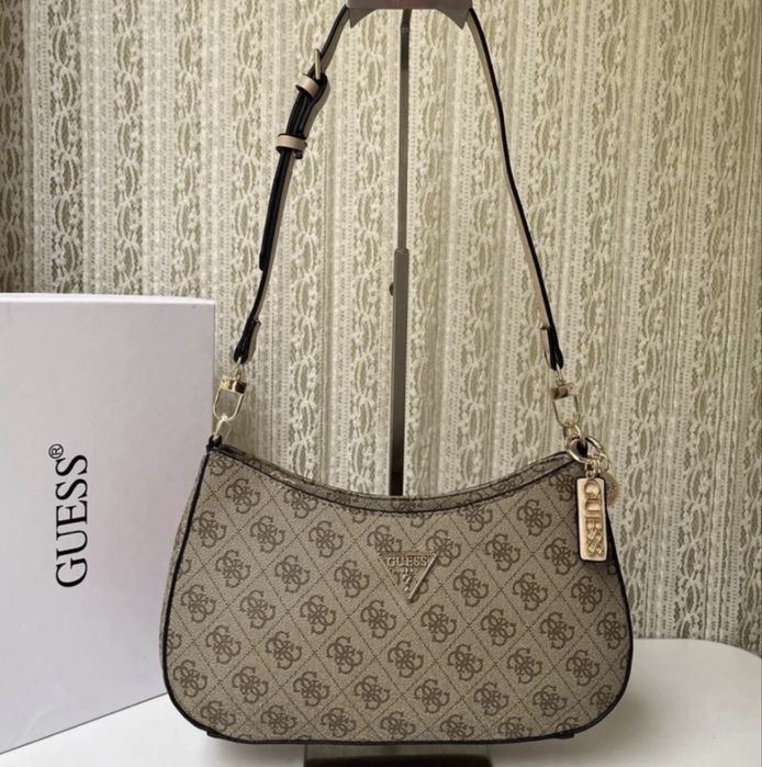 Брендовая сумка Guess