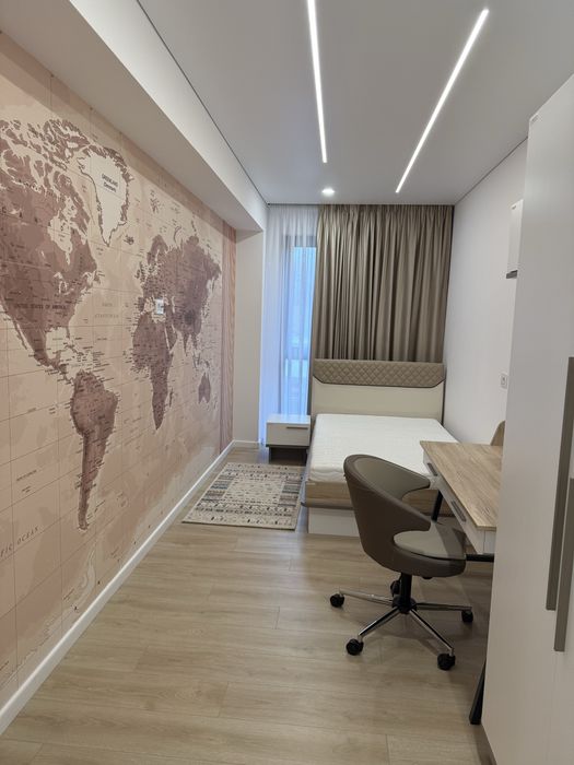 De inchiriat- apartament 3 camere, prima inchiriere