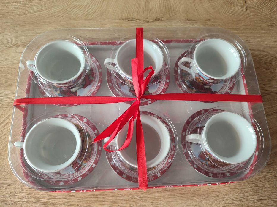 Коледен сервиз за кафе или чай