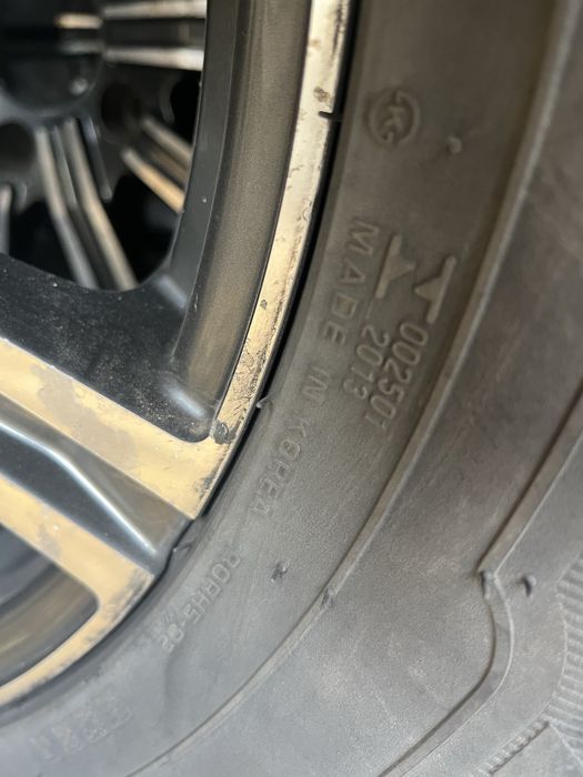 Продам резину 18 (Без дисков)