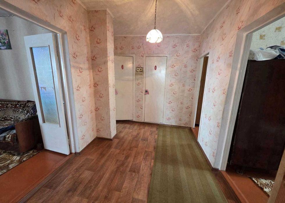 3 ком. дом ул. Ауэзова, г. Шахтинск