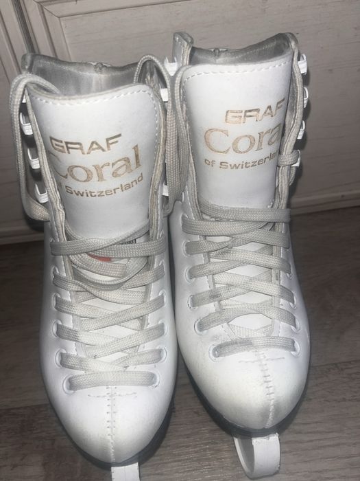 Продам коньки для девочки