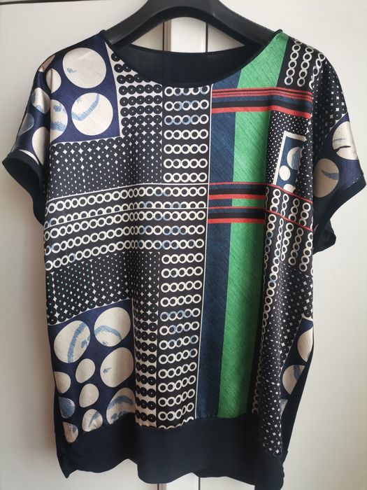 Дамска блуза с паднал ръкав