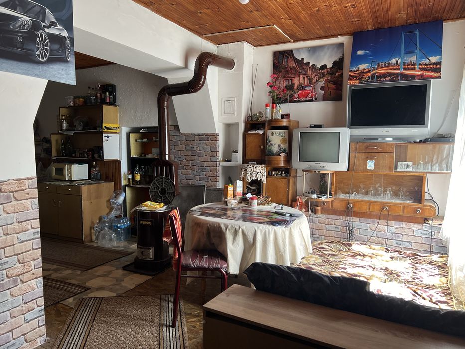 Къща село великан