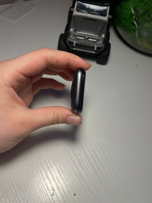 Продам apple watch series 4