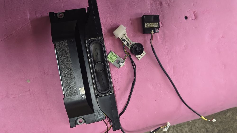 Части за Samsung UE46ES6100W