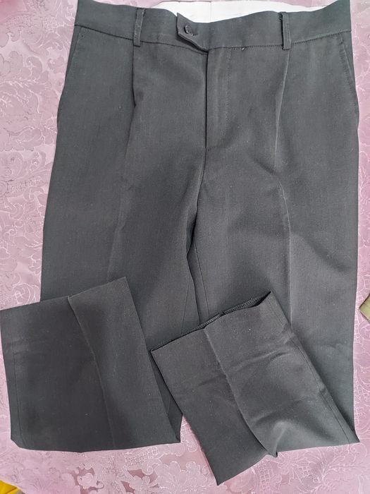 Подрастковые вещи. Состояние нового.