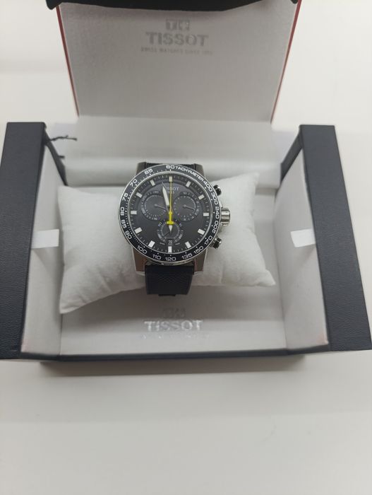 Продам часы Tissot Chronograph