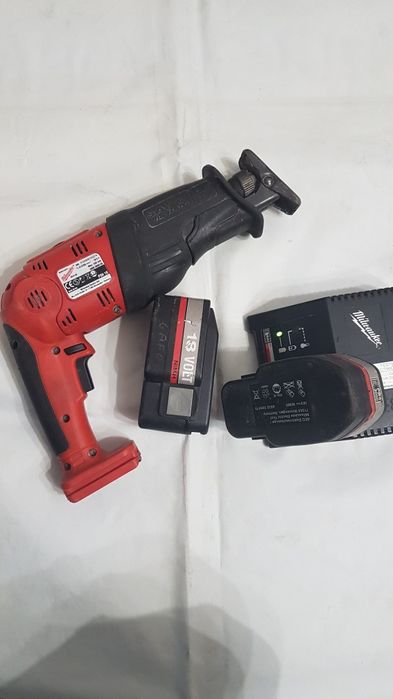 Fierastrau sabie Milwaukee PSH 18