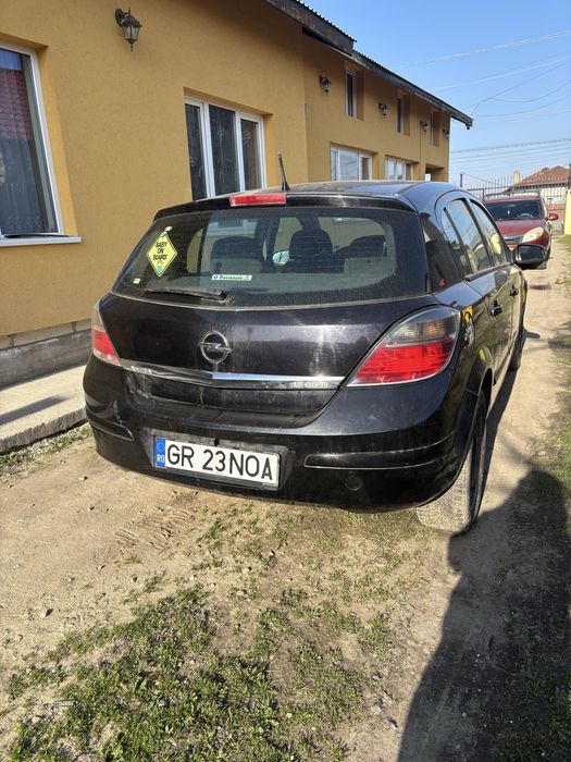 Vând opel astra h 2008