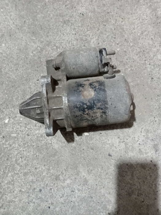Продам стартер б/у на мазда