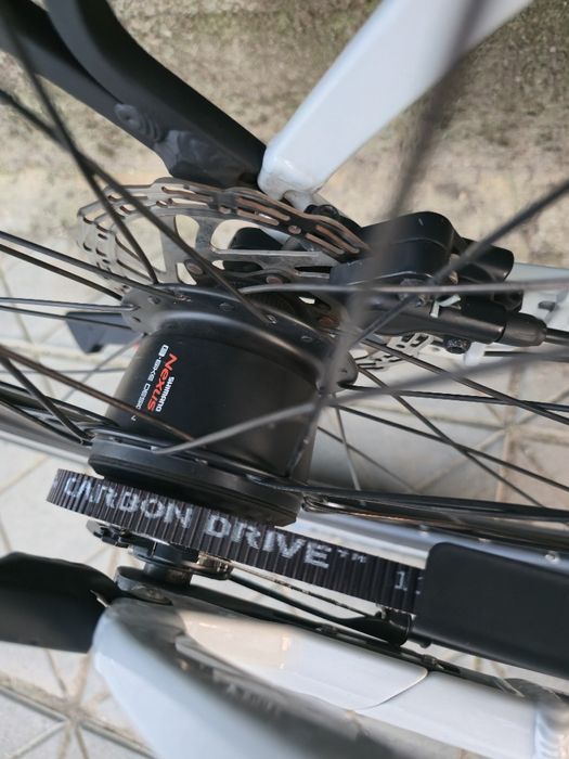 Електрически Gazelle Chamonix C5 Като нов с вътрешни скорости  Shimano