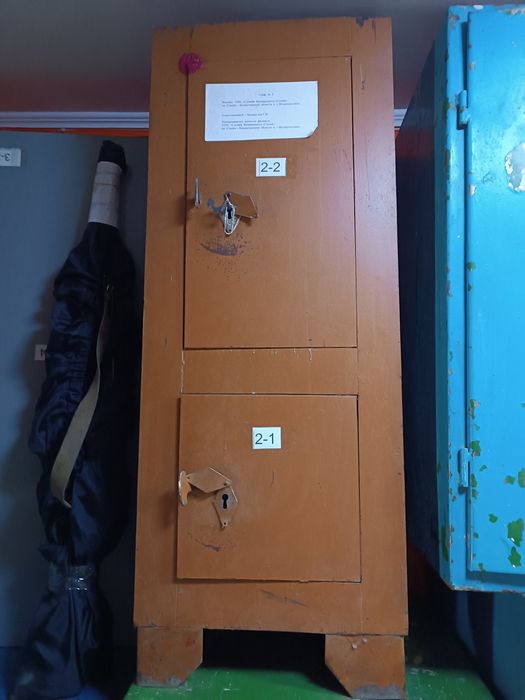 Продам металлические сейфы