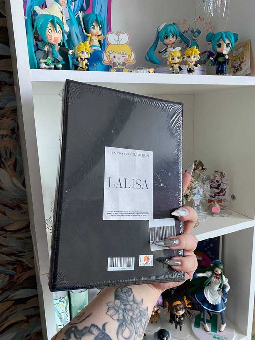 Альбом Лисы из blackpink (LALISA)
