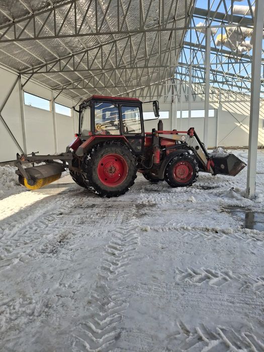 Аренда трактор с щеткой