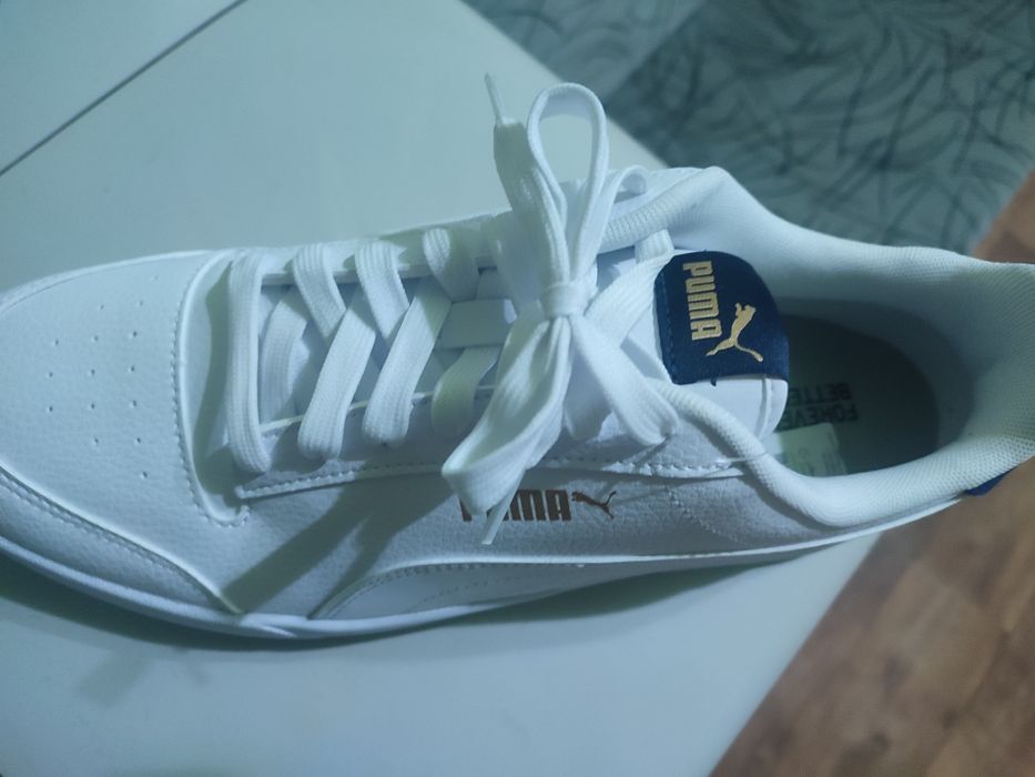 Продам кросовки новые