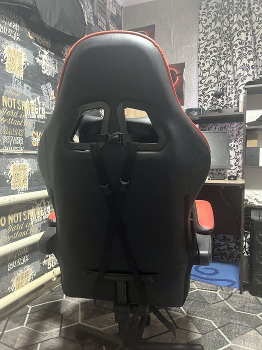 Продам игровое кресло