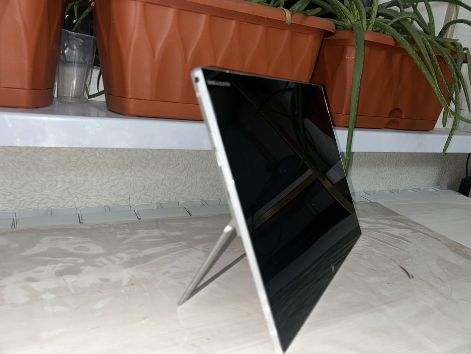 Ноутбук-планшет Hp elite x2 g4