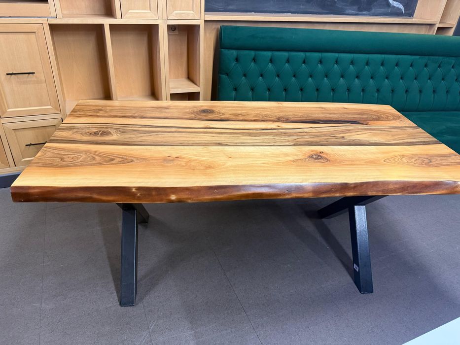 Чистый Деревянный стол