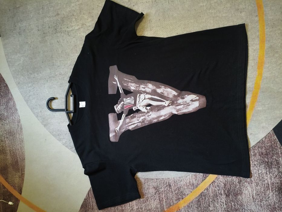 Продаю футболки Vlone