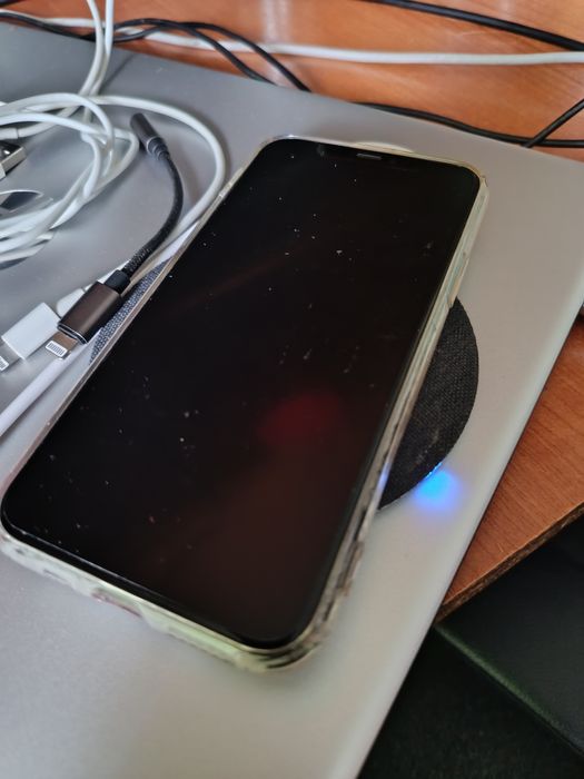 Vând  iPhone 11 pro