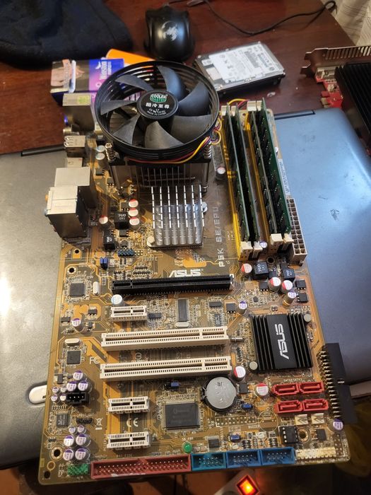 Материнская плата Asus PSK SE/EPU